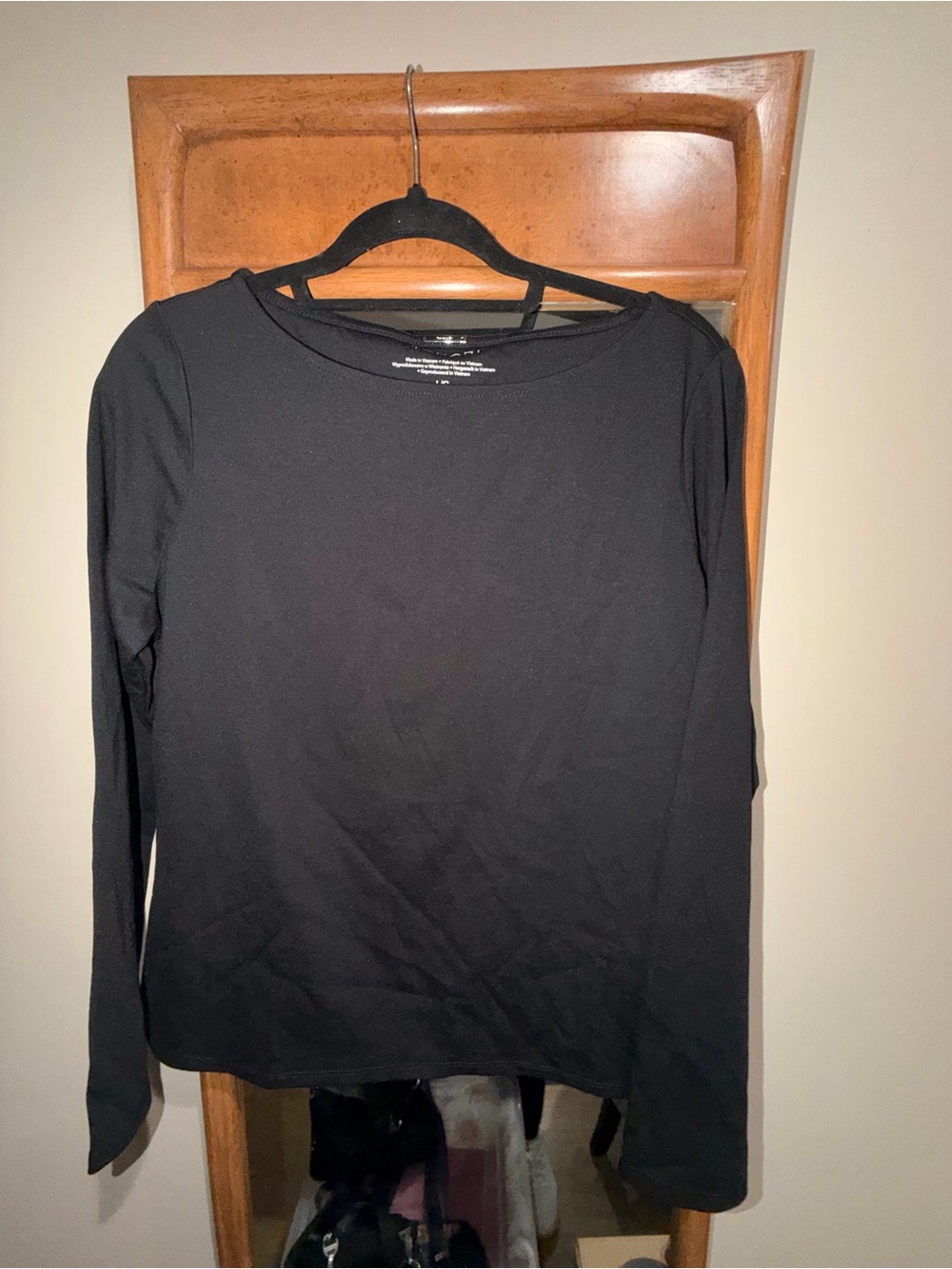 Tahari Black Crewneck Long Sleeve Top with Metal Logo